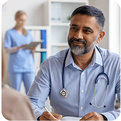 Primary-care-dr-using-Cardio-HART Primary care doctor